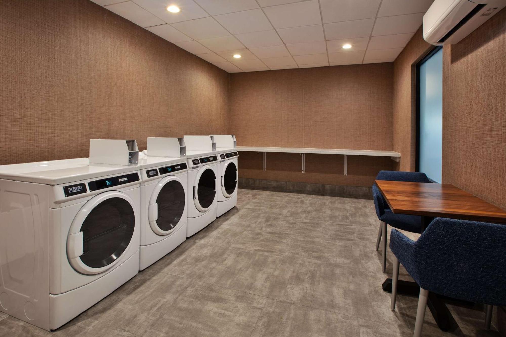 Hampton Inn & Suites Spartanburg-I-26-Westgate Mall Экстерьер фото